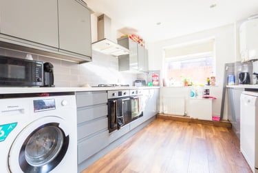 6 bed house, Cardigan Terrace, Jesmond Vale, Newcastle, NE65NU - Image 2